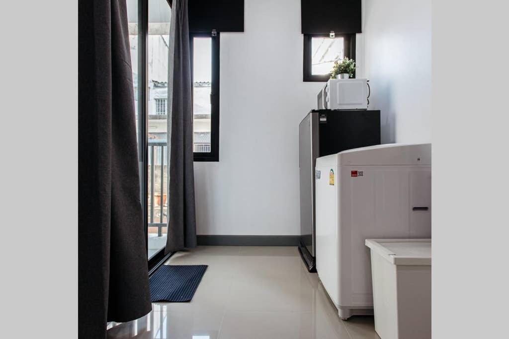 P4 Silom Large 2beds full kitchen WIFI 4-6pax Lägenhet Bangkok Exteriör bild