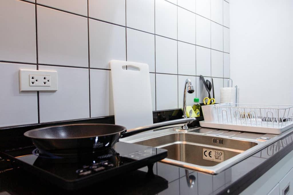 P4 Silom Large 2beds full kitchen WIFI 4-6pax Lägenhet Bangkok Exteriör bild